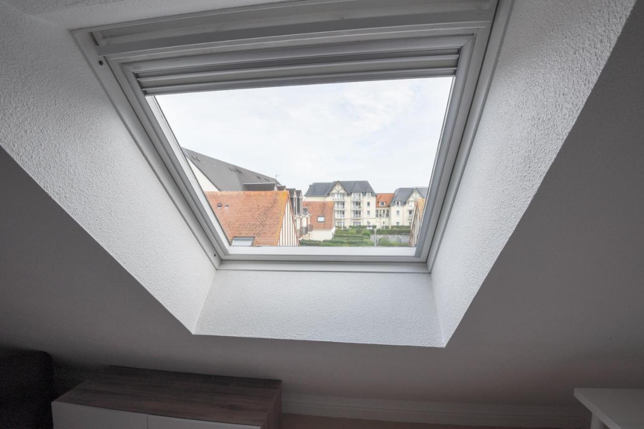 Ferienwohnung Le Voilier Courseulles-sur-Mer Exterior foto